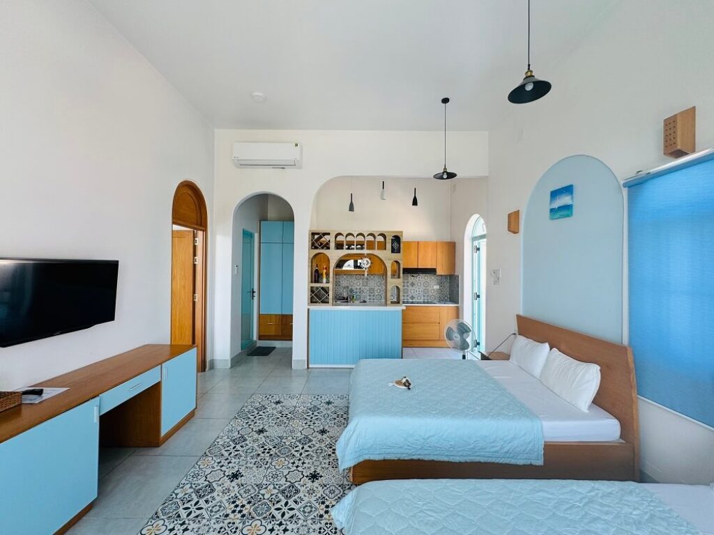 khách sạn gần sân bay cam ranh