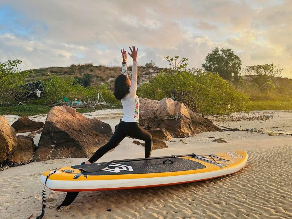 ra đầm thủy triều hít thở sâu thôi cũng chữa lành cơ thể rồi